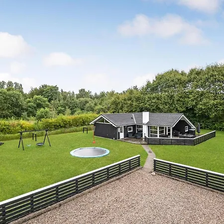 Holiday home 4 Bedroom Lovely In Toftlund Arrild